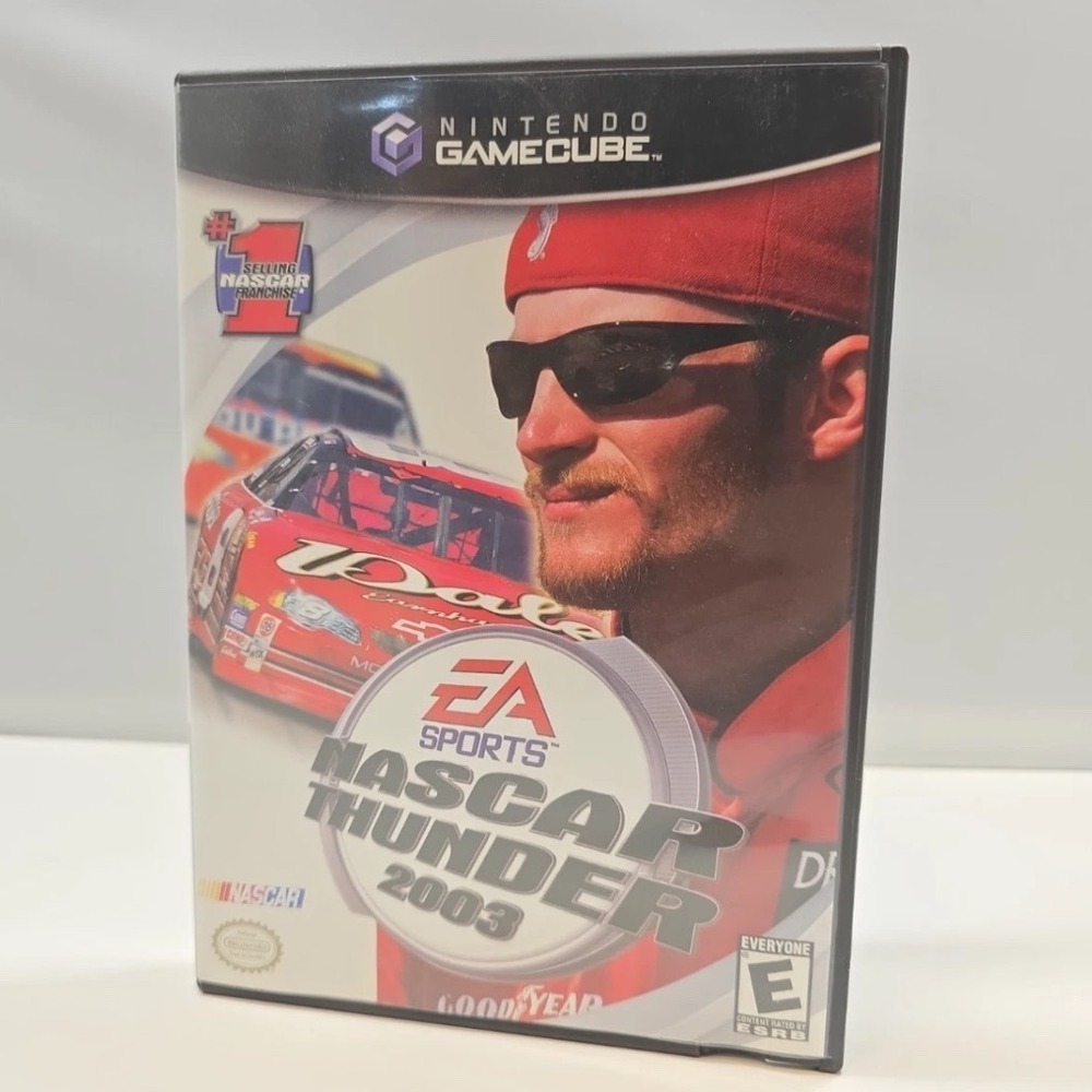 NASCAR Thunder 2003 Nintendo GameCube CIB EA Sports Racing Game DOL-GNCE-USA